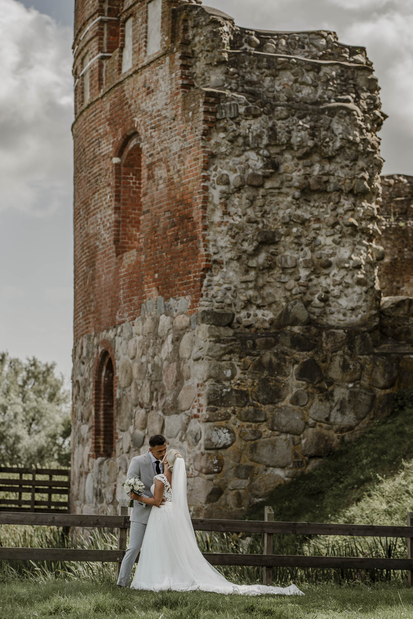 Bröllopsfotografering vid Månstens gavlar